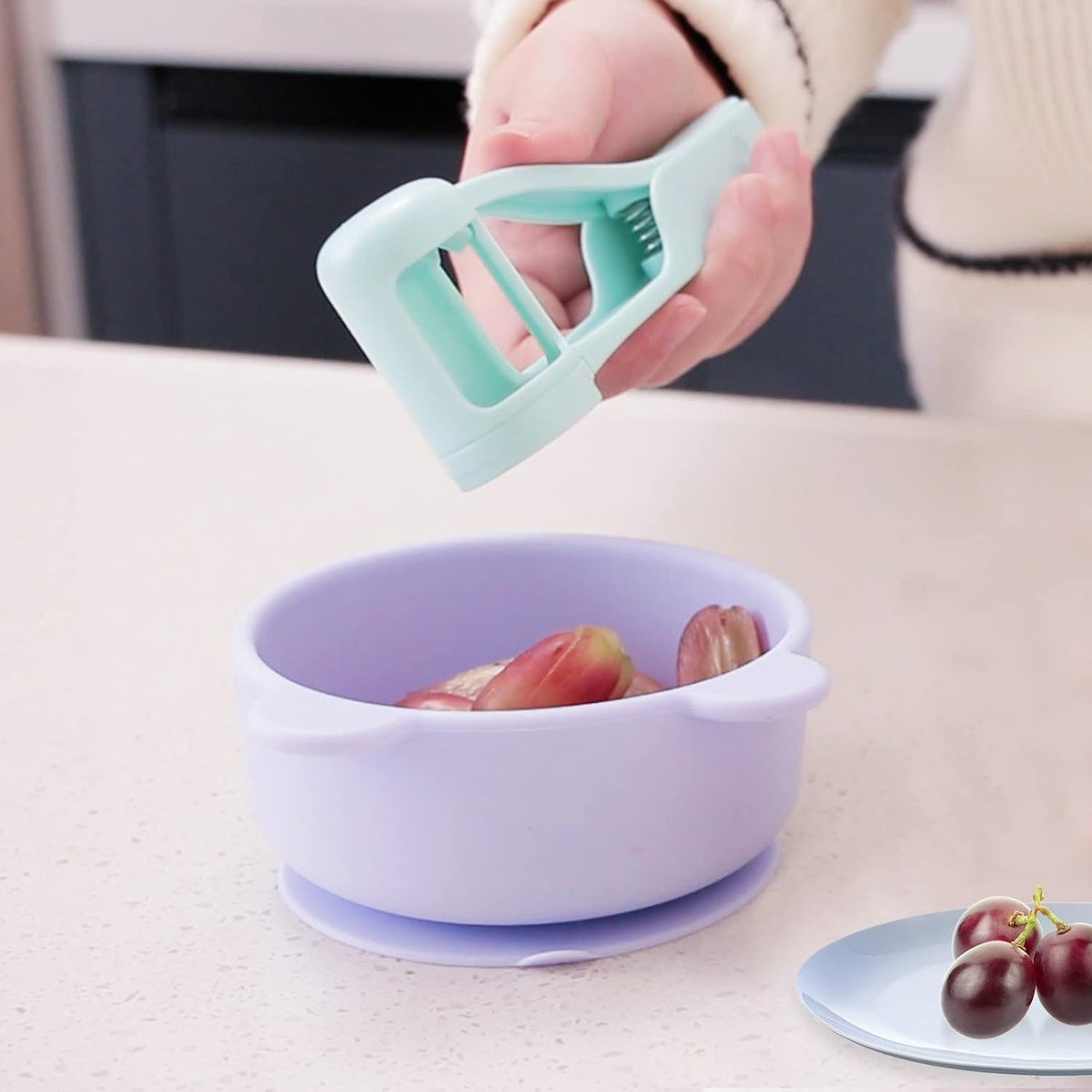 Toddler Grape Cutter