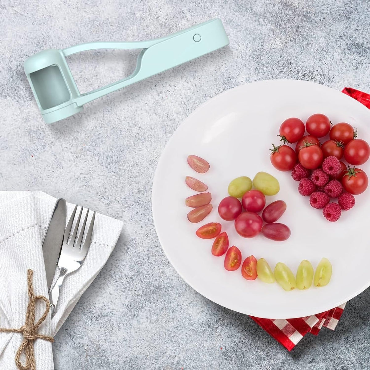Toddler Grape Cutter